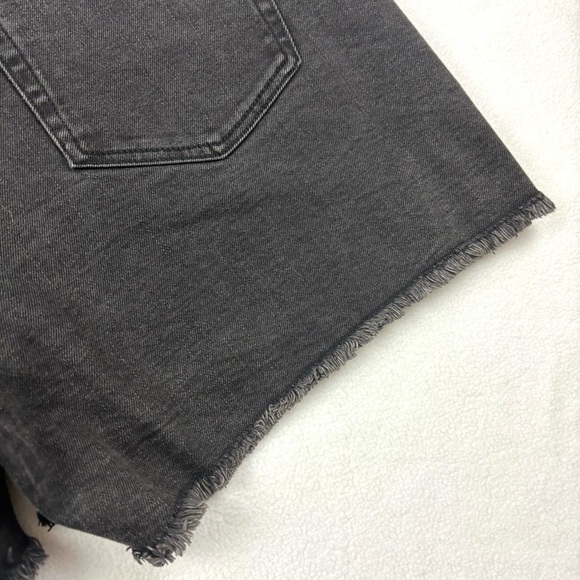 NWTJennifer Lopez High Waisted Flawless Sculpt Charcoal Raw Hem Jean Shorts (14) - Picture 11 of 13